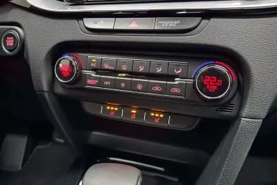 Sell Kia XCeed 2022 - 21950 EUR, 37220 km - AUTO.MOTO.pt