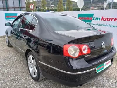Vendo Volkswagen Passat 2006 - 8350 EUR, 138534 km - AUTO.MOTO.pt