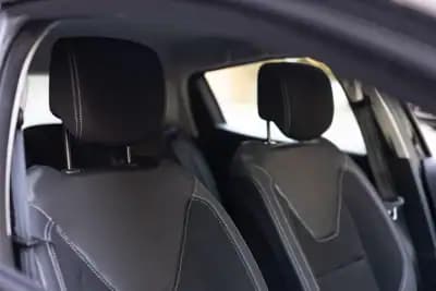 Vendo Renault Clio 2017 - 12250 EUR, 98000 km - AUTO.MOTO.pt