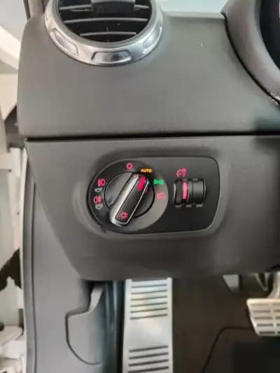 Vendo Audi TT Coupé 2009 - 21150 EUR, 115300 km - AUTO.MOTO.pt