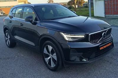 Vendo Volvo XC 40 2022 - 29490 EUR, 63800 km - AUTO.MOTO.pt