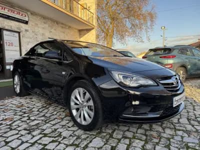 Vendo Opel Cascada 2018 - 16900 EUR, 128000 km - AUTO.MOTO.pt
