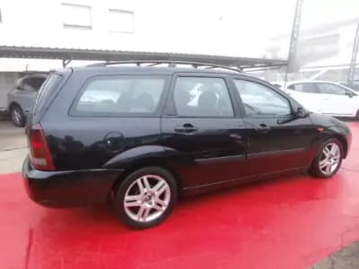 Vendo Ford Focus SW 2000 - 1750 EUR, 333468 km - AUTO.MOTO.pt