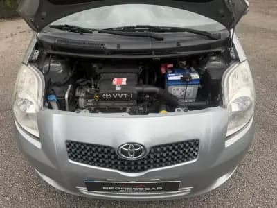 Vendo Toyota Yaris 2006 - 7450 EUR, 168000 km - AUTO.MOTO.pt