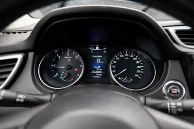 Sell Nissan Qashqai 2018 - 18900 EUR, 100000 km - AUTO.MOTO.pt