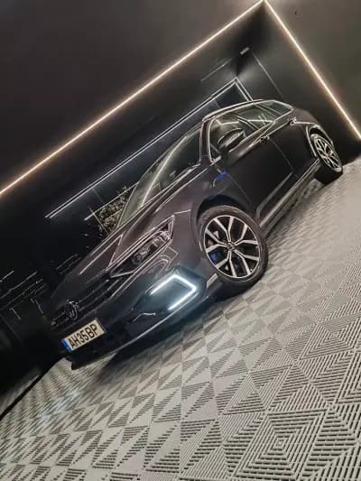 Vendo Volkswagen Passat Variant 2021 - 20750 EUR, 132592 km - AUTO.MOTO.pt