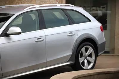 Sell Audi A4 Allroad 2014 - 17990 EUR, 222150 km - AUTO.MOTO.pt