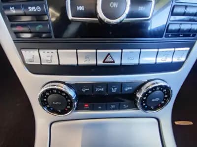 Vendo Mercedes-Benz SLK 250 2012 - 23500 EUR, 162600 km - AUTO.MOTO.pt