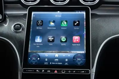 Vendo Mercedes-Benz C 300 2022 - 42950 EUR, 63000 km - AUTO.MOTO.pt