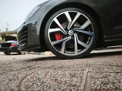 Sell Volkswagen Golf 2014 - 19900 EUR, 160000 km - AUTO.MOTO.pt