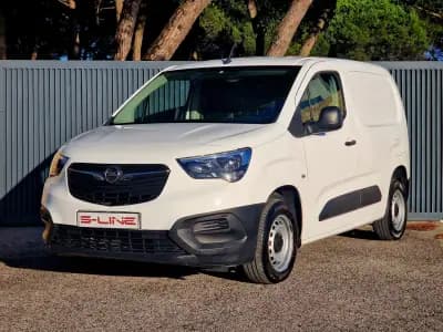Sell Opel Combo 2022 - 15990 EUR, 55209 km - AUTO.MOTO.pt