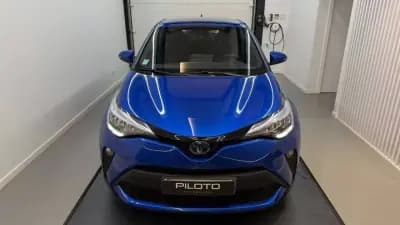 Vendo Toyota C-HR 2022 - 23990 EUR, 137566 km - AUTO.MOTO.pt