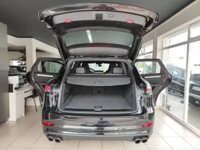 Vendo Porsche Cayenne 2020 - 74500 EUR, 67300 km - AUTO.MOTO.pt