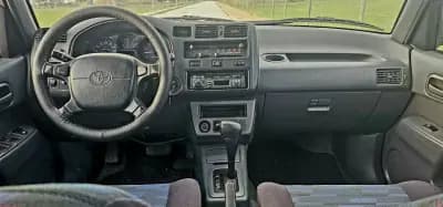 Vendo Toyota RAV4 1996 - 9990 EUR, 288967 km - AUTO.MOTO.pt