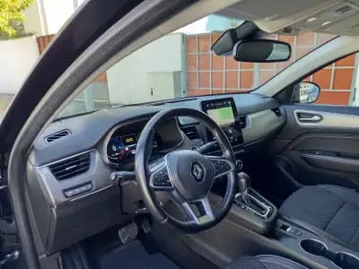 Vendo Renault Arkana 2023 - 24490 EUR, 47472 km - AUTO.MOTO.pt
