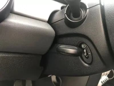 Vendo MINI 2008 - 7999 EUR, 300000 km - AUTO.MOTO.pt