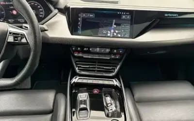 Sell Audi e-tron GT 2022 - 55990 EUR, 80804 km - AUTO.MOTO.pt