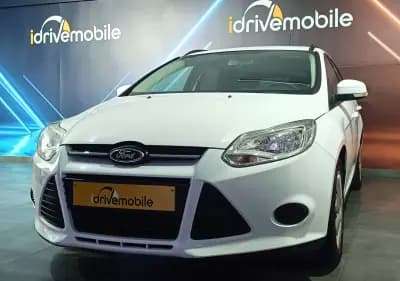 Vendo Ford Focus 2014 - 8900 EUR, 124734 km - AUTO.MOTO.pt