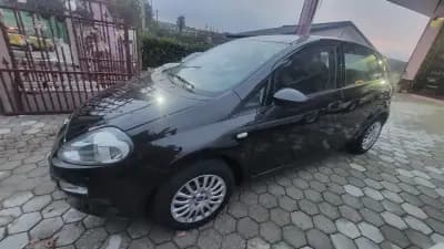 Vendo Fiat Punto 2016 - 6990 EUR, 160000 km - AUTO.MOTO.pt