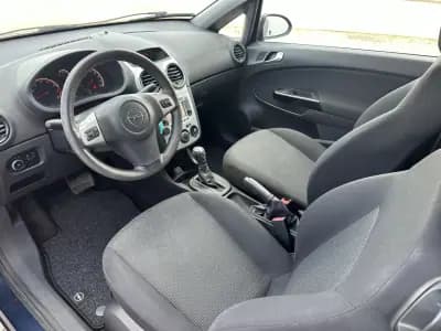 Sell Opel Corsa 2013 - 8490 EUR, 110000 km - AUTO.MOTO.pt