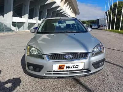 Sell Ford Focus SW 2005 - 2990 EUR, 307902 km - AUTO.MOTO.pt