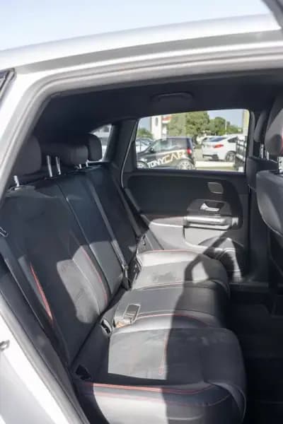 Vendo Mercedes-Benz B 200 2022 - 32900 EUR, 46000 km - AUTO.MOTO.pt