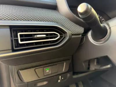 Sell Dacia Sandero 2024 - 17900 EUR, 38000 km - AUTO.MOTO.pt