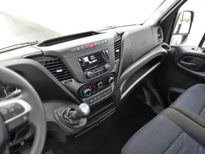 Vendo Iveco Daily 2022 - 30750 EUR, 86000 km - AUTO.MOTO.pt