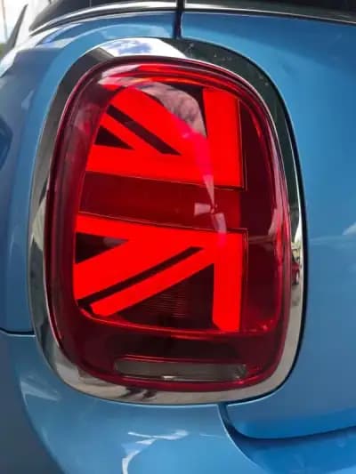 Vendo MINI 2018 - 22900 EUR, 110452 km - AUTO.MOTO.pt