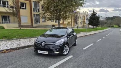 Vendo Renault Clio Sport Tourer 2018 - 11890 EUR, 98000 km - AUTO.MOTO.pt