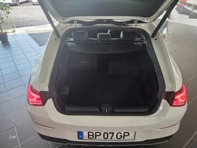 Sell Mercedes-Benz CLA 250 2021 - 30000 EUR, 77000 km - AUTO.MOTO.pt