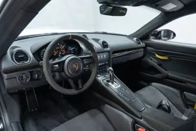 Sell Porsche 718 Cayman 2021 - 134950 EUR, 23000 km - AUTO.MOTO.pt