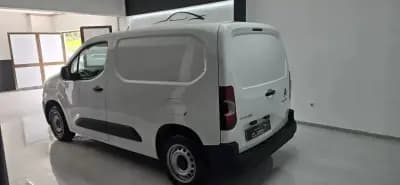 Vendo Citroën Berlingo 2021 - 17500 EUR, 49659 km - AUTO.MOTO.pt