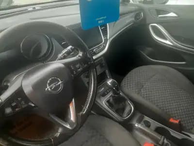 Sell Opel Astra Sports Tourer 2019 - 7990 EUR, 260000 km - AUTO.MOTO.pt