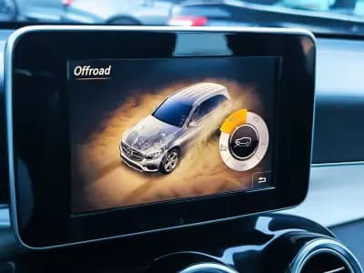 Vendo Mercedes-Benz GLC 220 2018 - 29950 EUR, 198985 km - AUTO.MOTO.pt