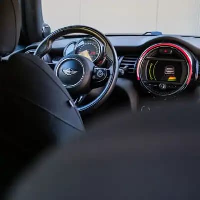 Vendo MINI 2015 - 19999 EUR, 172000 km - AUTO.MOTO.pt