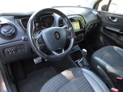 Vendo Renault Captur 2016 - 12990 EUR, 148000 km - AUTO.MOTO.pt