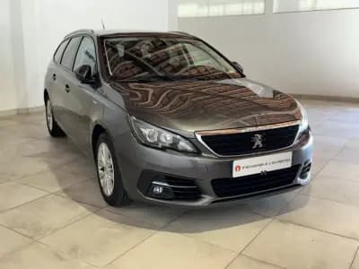 Vendo Peugeot 308 SW 2019 - 13000 EUR, 76390 km - AUTO.MOTO.pt