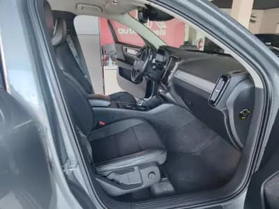 Vendo Volvo XC 40 2019 - 23850 EUR, 132000 km - AUTO.MOTO.pt