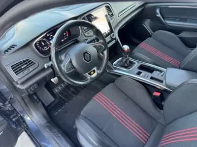 Sell Renault Mégane Sport Tourer 2021 - 21000 EUR, 62000 km - AUTO.MOTO.pt