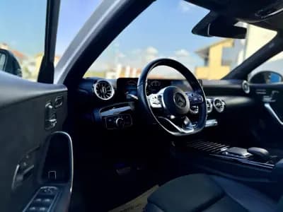 Vendo Mercedes-Benz A 180 Limousine 2020 - 29950 EUR, 97000 km - AUTO.MOTO.pt