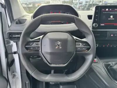 Vendo Peugeot Partner 2019 - 13990 EUR, 150000 km - AUTO.MOTO.pt