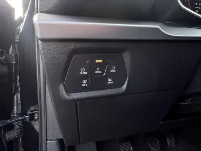 Vendo SEAT Leon 2020 - 19990 EUR, 35000 km - AUTO.MOTO.pt