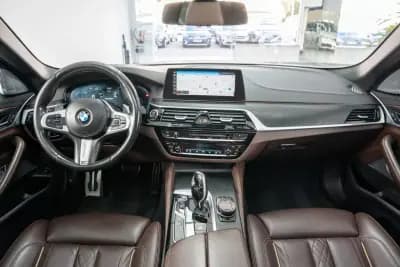 Vendo BMW 550 2019 - 65950 EUR, 141950 km - AUTO.MOTO.pt