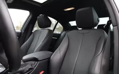 Vendo BMW 2018 - 43990 EUR, 61489 km - AUTO.MOTO.pt