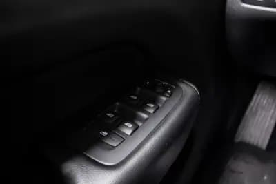 Sell Volvo XC 60 2020 - 36990 EUR, 82194 km - AUTO.MOTO.pt