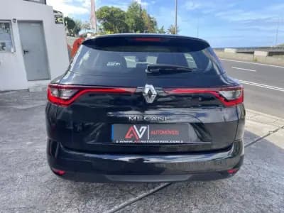 Sell Renault Mégane Sport Tourer 2019 - 17950 EUR, 72574 km - AUTO.MOTO.pt