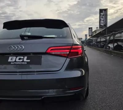 Sell Audi A3 Sportback 2017 - 18990 EUR, 164000 km - AUTO.MOTO.pt