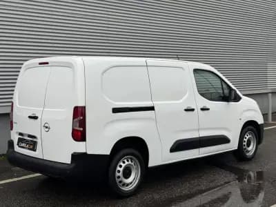 Vendo Opel Combo 2022 - 13950 EUR, 129000 km - AUTO.MOTO.pt