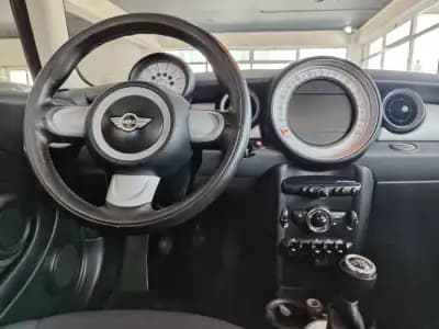 Sell MINI 2011 - 8250 EUR, 180000 km - AUTO.MOTO.pt